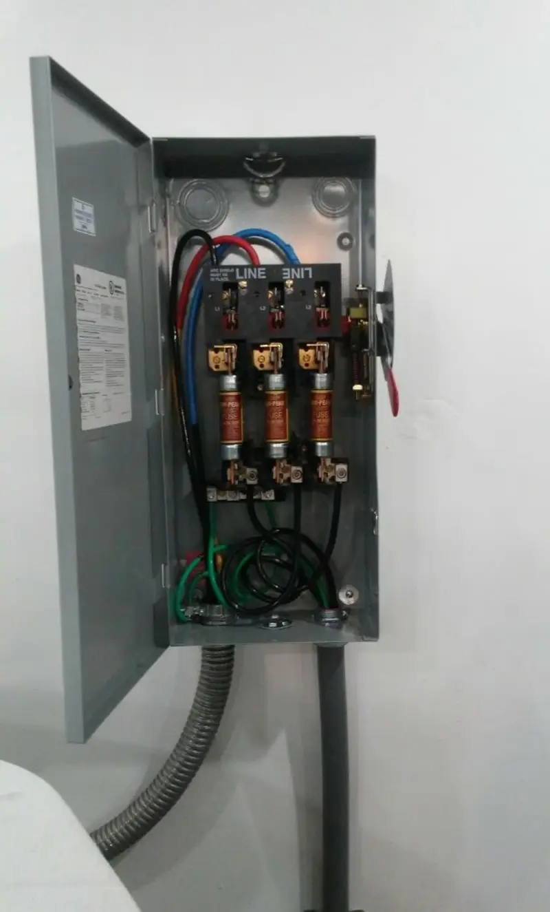 Three-phase disconnect switch installed for Electrical Wiring & Rewiring in Los Gatos
