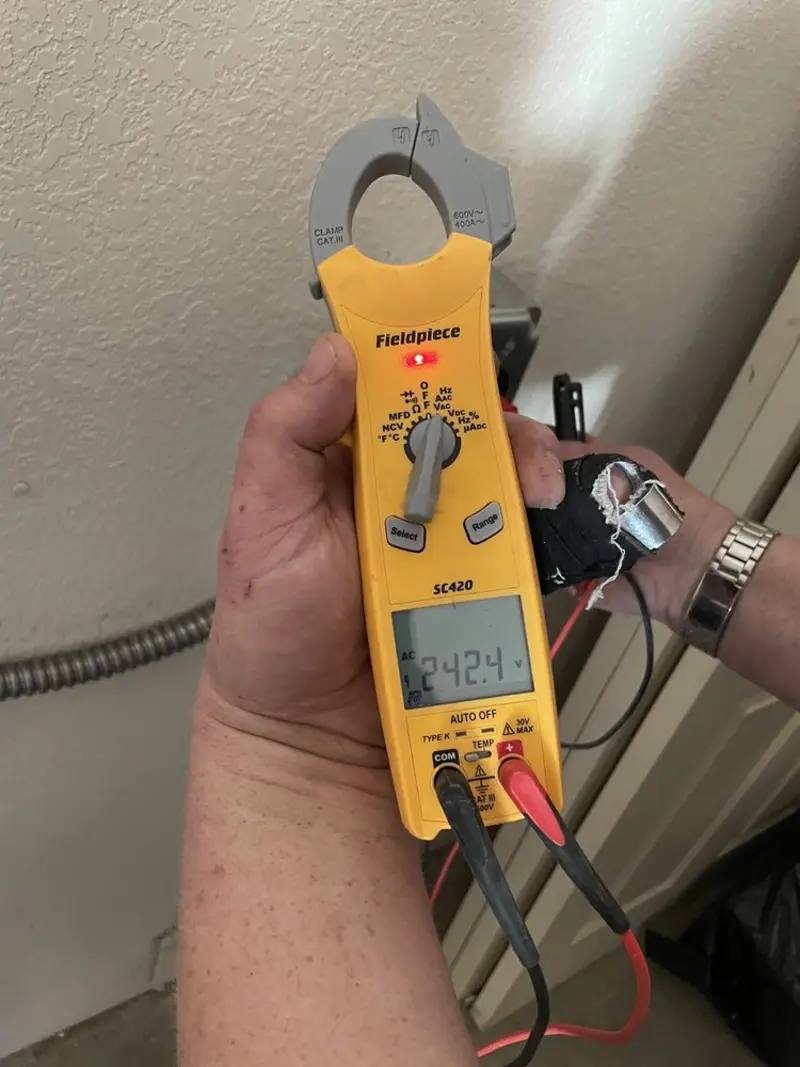 Voltage testing with clamp meter during Generator Installation in Los Gatos